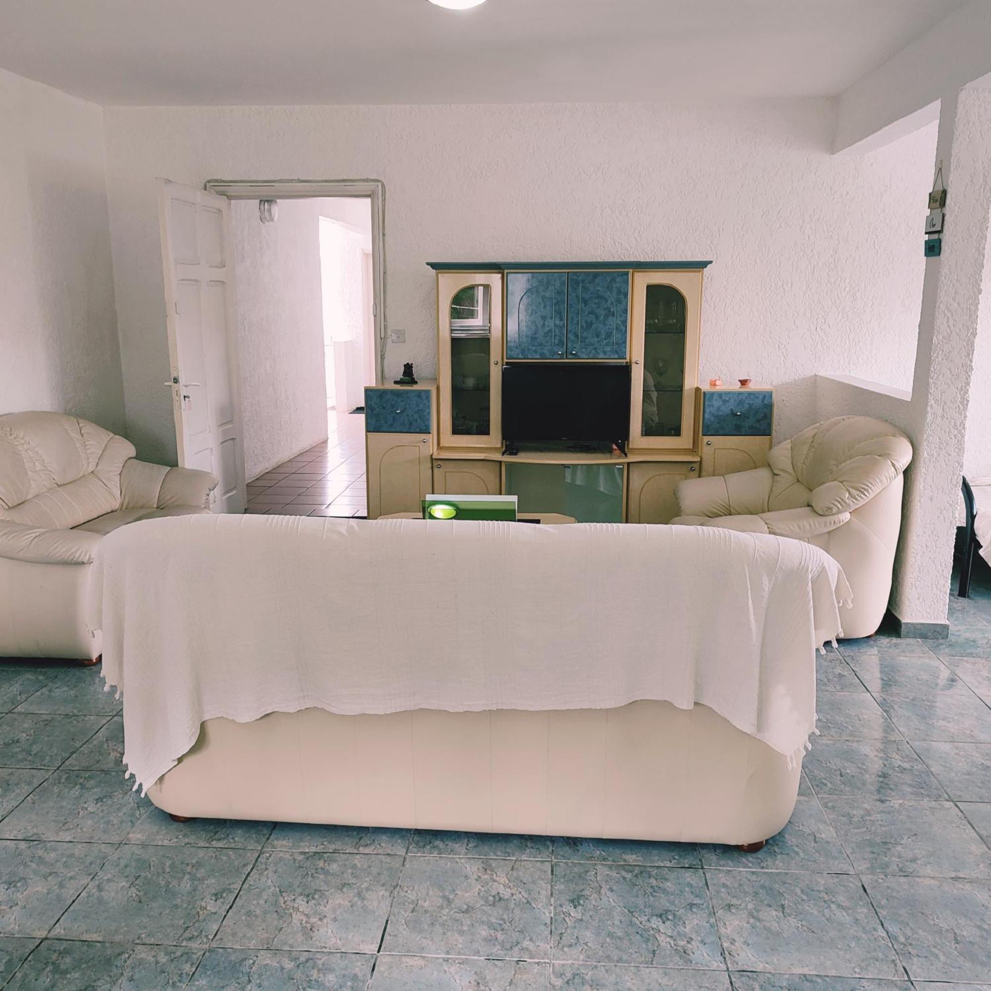 White Sand Cabana Flic en Flac Exterior photo