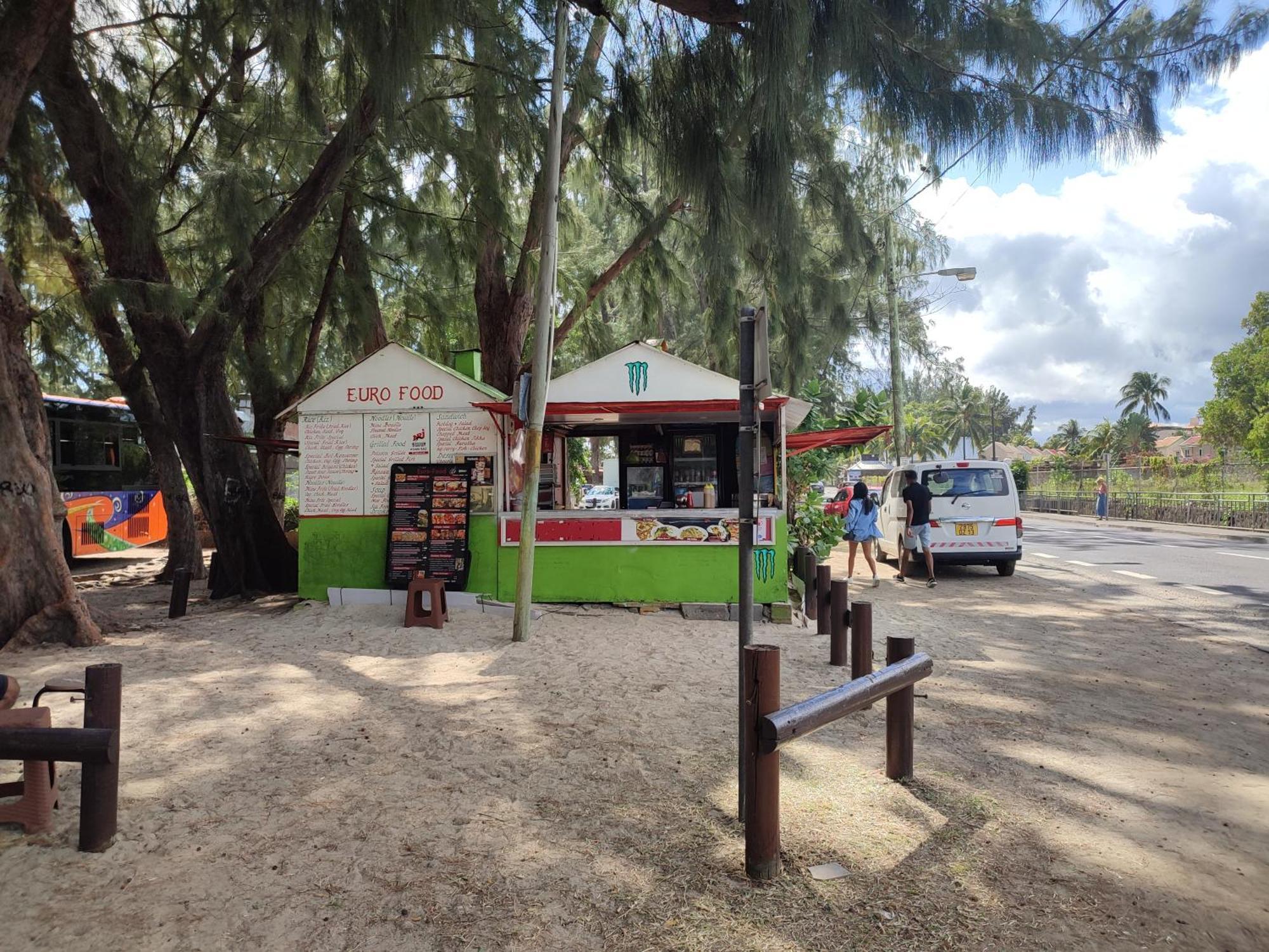 White Sand Cabana Flic en Flac Exterior photo