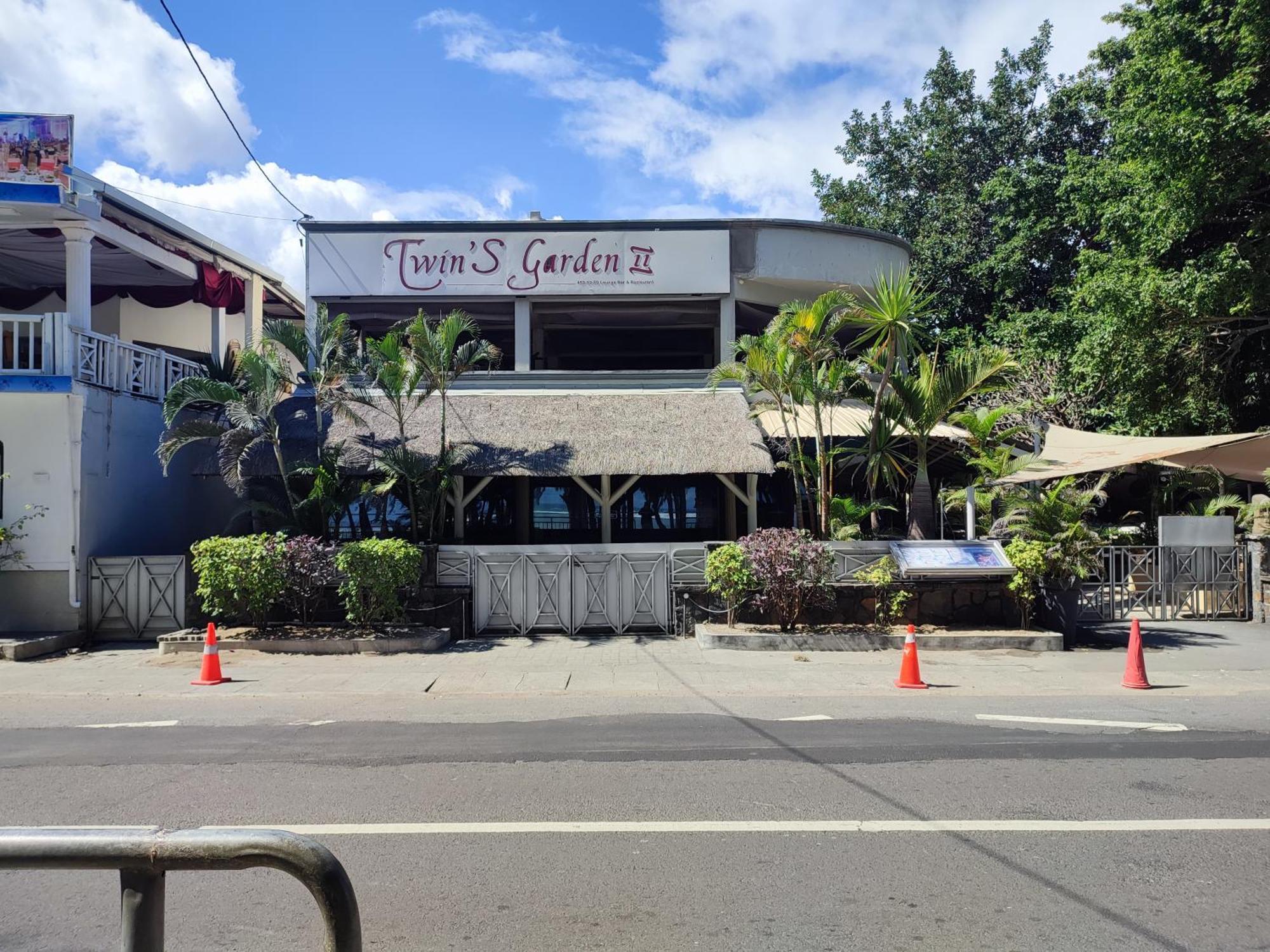 White Sand Cabana Flic en Flac Exterior photo